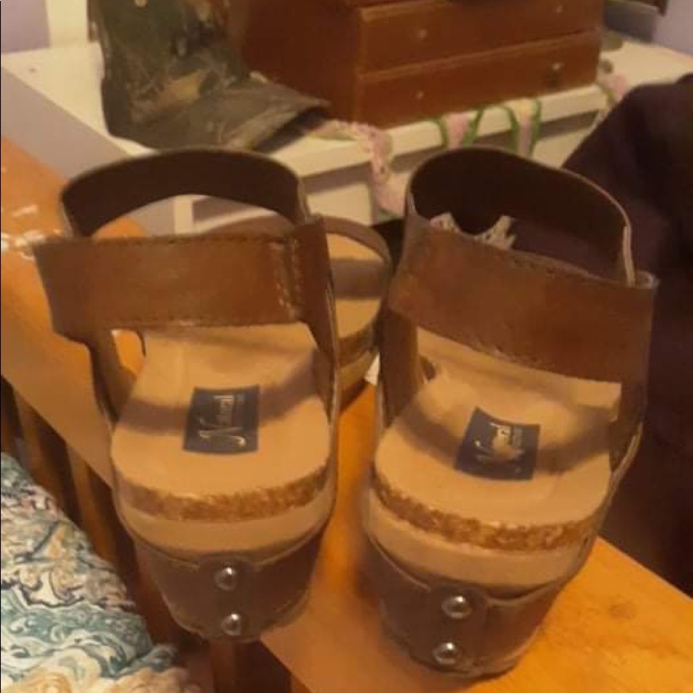 Woman’s shoes